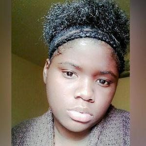 Meet your Posher, Ayoo